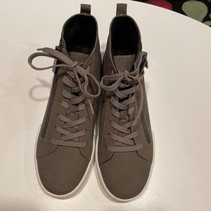 Kenneth Cole Sneakers